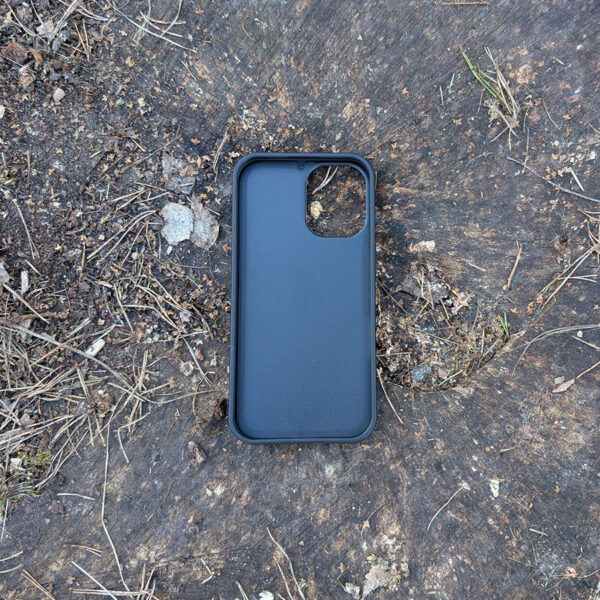 Mobilskal i trä - Arbor Wallnut(iPhone 16) - Bild 2